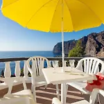 Views Gigantes, Private Heated Pool فيلة