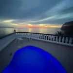 فيلة Views Gigantes, Private Heated Pool *